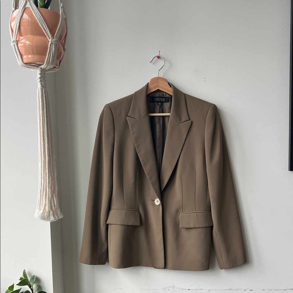 Kasper Classic Blazer